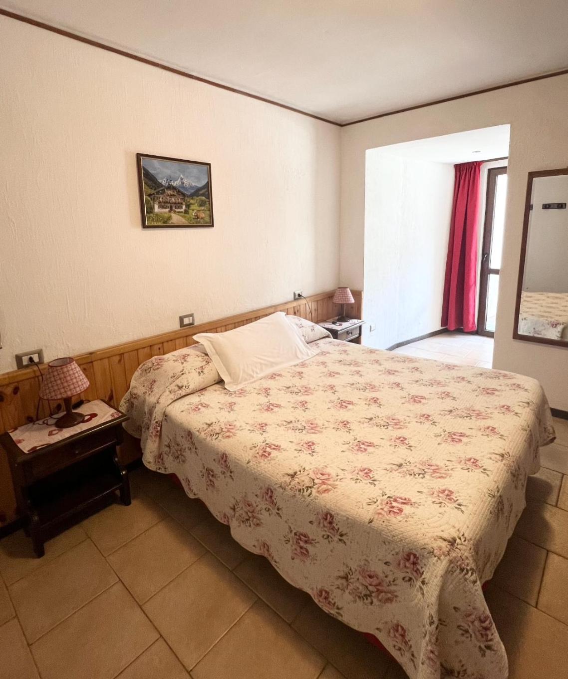 Hotel Villa Cary Oulx Buitenkant foto