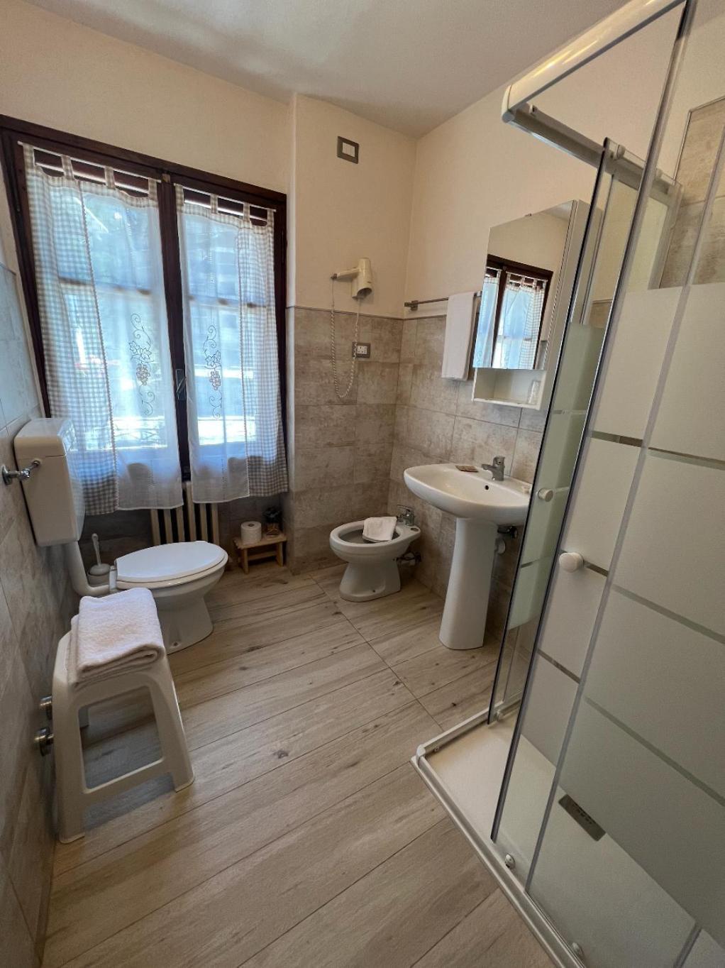Hotel Villa Cary Oulx Buitenkant foto