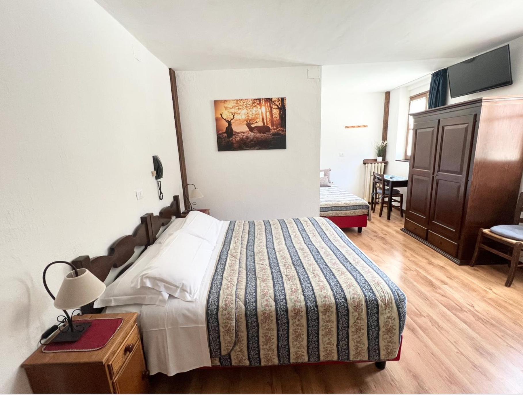 Hotel Villa Cary Oulx Buitenkant foto